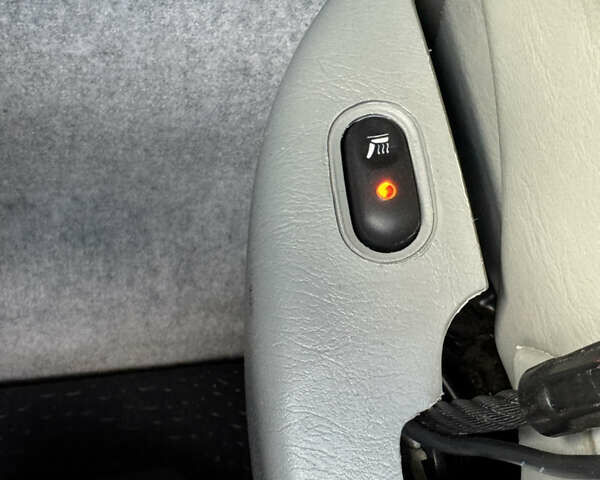 Черный Рено Трафик, объемом двигателя 2 л и пробегом 255 тыс. км за 13500 $, фото 47 на Automoto.ua