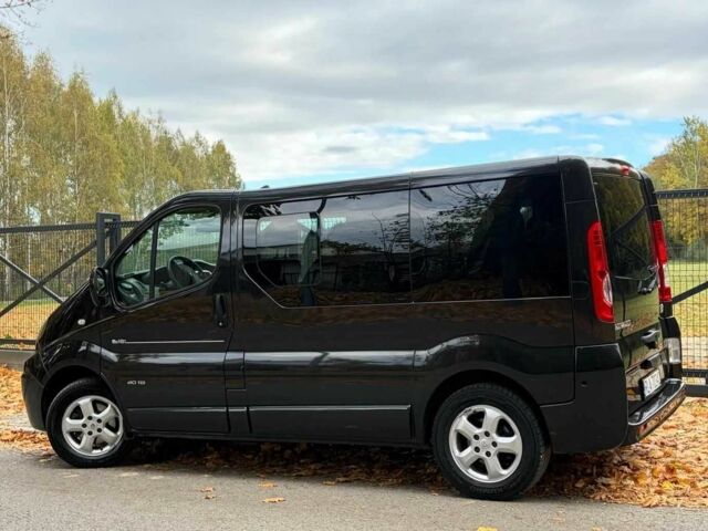 Черный Рено Трафик, объемом двигателя 2 л и пробегом 175 тыс. км за 8400 $, фото 7 на Automoto.ua