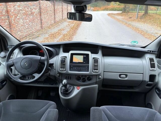 Чорний Рено Трафік, об'ємом двигуна 2 л та пробігом 175 тис. км за 8200 $, фото 19 на Automoto.ua