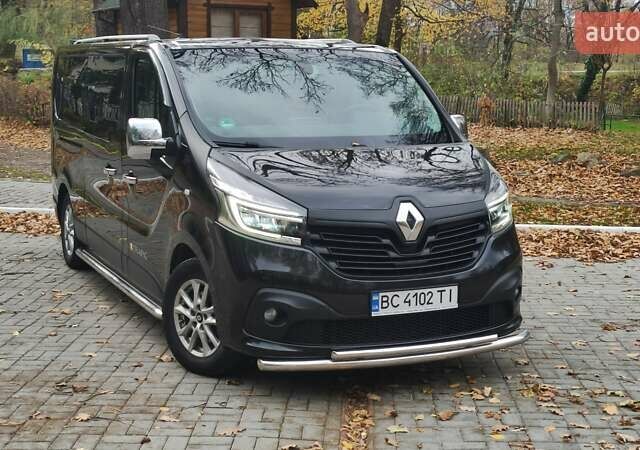 Чорний Рено Трафік, об'ємом двигуна 1.6 л та пробігом 190 тис. км за 15650 $, фото 102 на Automoto.ua