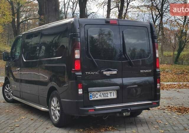 Чорний Рено Трафік, об'ємом двигуна 1.6 л та пробігом 190 тис. км за 15650 $, фото 48 на Automoto.ua