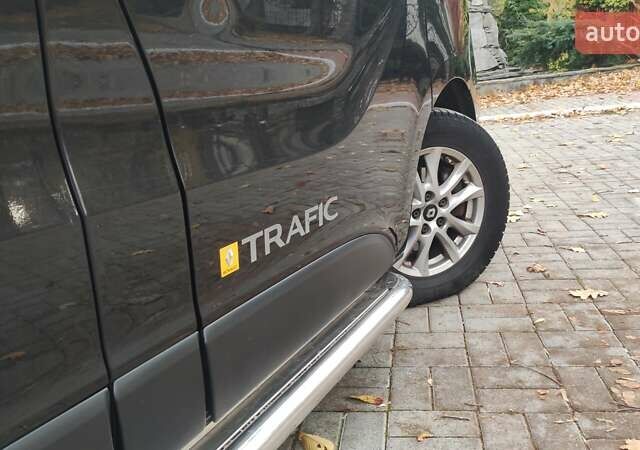 Чорний Рено Трафік, об'ємом двигуна 1.6 л та пробігом 190 тис. км за 15650 $, фото 72 на Automoto.ua