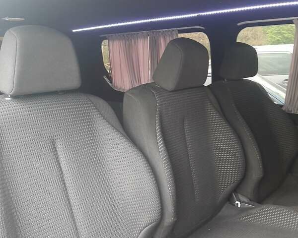 Чорний Рено Трафік, об'ємом двигуна 1.6 л та пробігом 185 тис. км за 16190 $, фото 13 на Automoto.ua