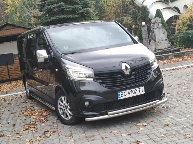 Рено Трафік 2015 у Дрогобичі на Automoto.ua Чорний Рено Трафік, об'ємом двигуна 1.6 л та пробігом 190 тис. км за 15650 $, фото 1 на Automoto.ua