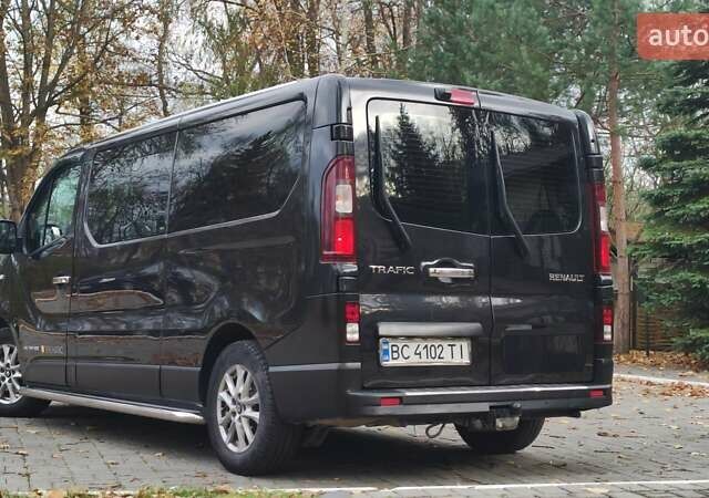 Чорний Рено Трафік, об'ємом двигуна 1.6 л та пробігом 190 тис. км за 15650 $, фото 45 на Automoto.ua