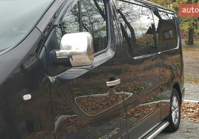 Чорний Рено Трафік, об'ємом двигуна 1.6 л та пробігом 190 тис. км за 15650 $, фото 25 на Automoto.ua