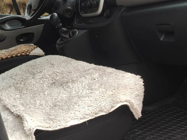 Рено Трафік 2015 у Дрогобичі на Automoto.ua Чорний Рено Трафік, об'ємом двигуна 1.6 л та пробігом 190 тис. км за 15650 $, фото 22 на Automoto.ua