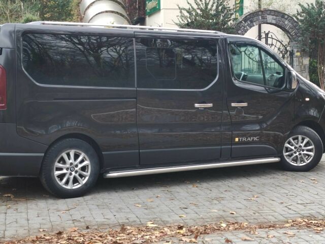 Рено Трафік 2015 у Дрогобичі на Automoto.ua Чорний Рено Трафік, об'ємом двигуна 1.6 л та пробігом 190 тис. км за 15650 $, фото 18 на Automoto.ua