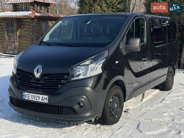 Черный Рено Трафик, объемом двигателя 1.6 л и пробегом 237 тыс. км за 14999 $, фото 7 на Automoto.ua