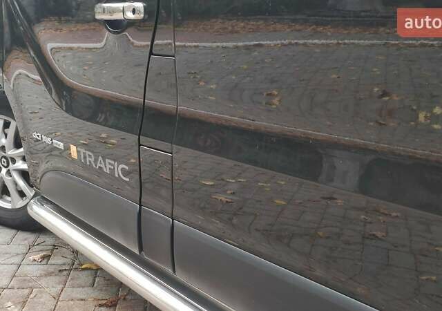 Чорний Рено Трафік, об'ємом двигуна 1.6 л та пробігом 190 тис. км за 15650 $, фото 58 на Automoto.ua