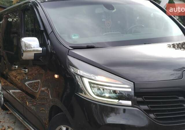 Чорний Рено Трафік, об'ємом двигуна 1.6 л та пробігом 190 тис. км за 15650 $, фото 11 на Automoto.ua