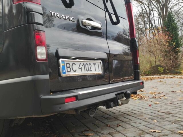 Рено Трафік 2015 у Дрогобичі на Automoto.ua Чорний Рено Трафік, об'ємом двигуна 1.6 л та пробігом 190 тис. км за 15650 $, фото 14 на Automoto.ua