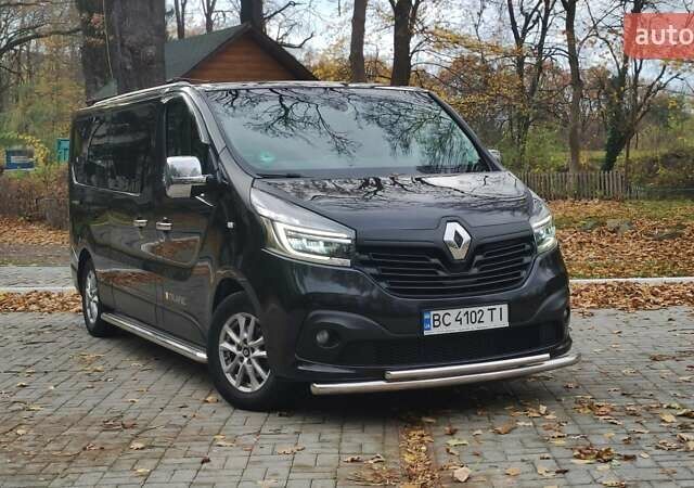 Чорний Рено Трафік, об'ємом двигуна 1.6 л та пробігом 190 тис. км за 15650 $, фото 100 на Automoto.ua