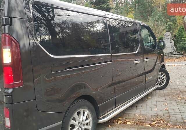 Чорний Рено Трафік, об'ємом двигуна 1.6 л та пробігом 190 тис. км за 15650 $, фото 69 на Automoto.ua