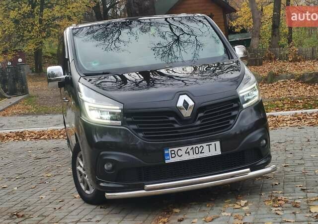 Чорний Рено Трафік, об'ємом двигуна 1.6 л та пробігом 190 тис. км за 15650 $, фото 98 на Automoto.ua