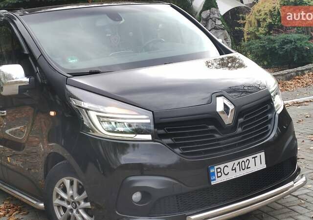 Чорний Рено Трафік, об'ємом двигуна 1.6 л та пробігом 190 тис. км за 15650 $, фото 10 на Automoto.ua