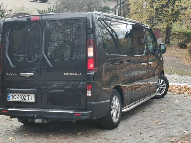 Рено Трафік 2015 у Дрогобичі на Automoto.ua Чорний Рено Трафік, об'ємом двигуна 1.6 л та пробігом 190 тис. км за 15650 $, фото 16 на Automoto.ua