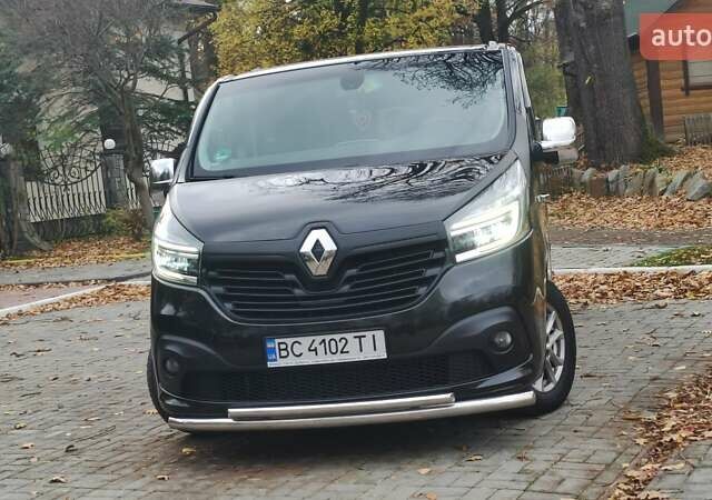 Чорний Рено Трафік, об'ємом двигуна 1.6 л та пробігом 190 тис. км за 15650 $, фото 17 на Automoto.ua