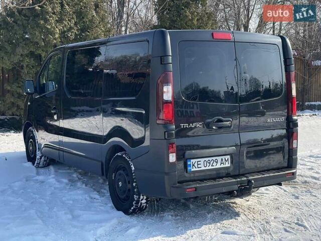 Черный Рено Трафик, объемом двигателя 1.6 л и пробегом 237 тыс. км за 14999 $, фото 9 на Automoto.ua