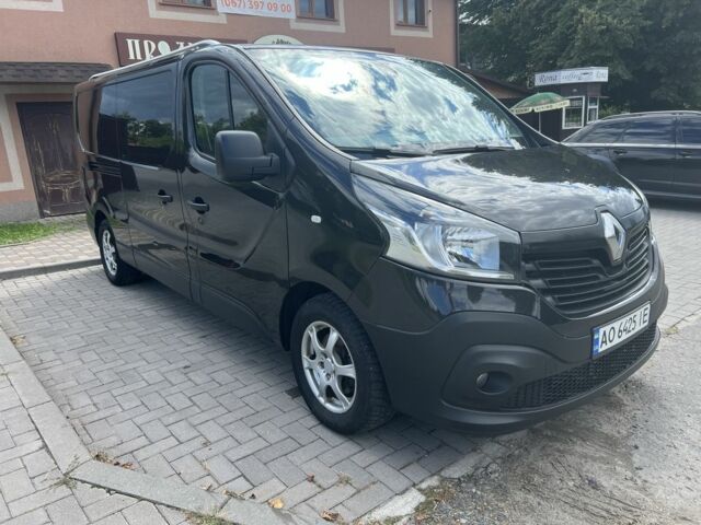 Черный Рено Трафик, объемом двигателя 1.6 л и пробегом 230 тыс. км за 14999 $, фото 1 на Automoto.ua
