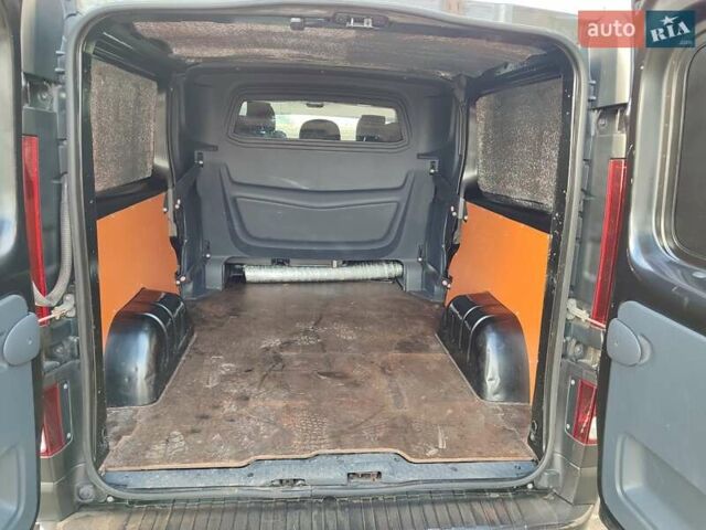 Чорний Рено Трафік, об'ємом двигуна 1.6 л та пробігом 350 тис. км за 17000 $, фото 2 на Automoto.ua