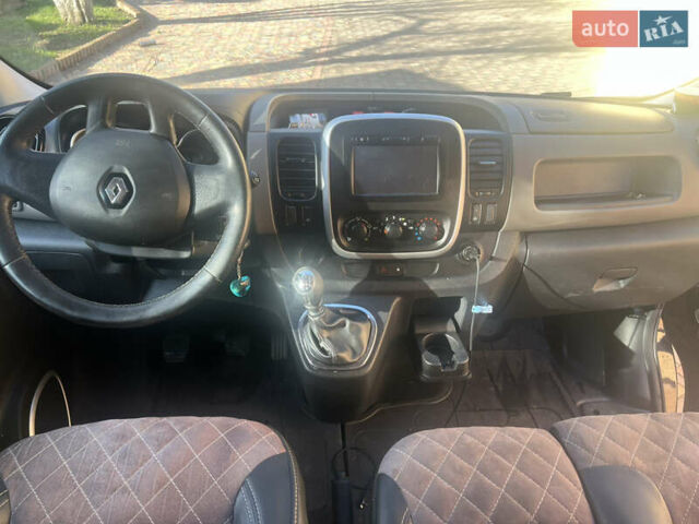 Чорний Рено Трафік, об'ємом двигуна 1.6 л та пробігом 231 тис. км за 15200 $, фото 18 на Automoto.ua