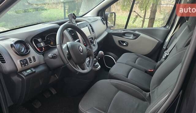 Черный Рено Трафик, объемом двигателя 1.6 л и пробегом 241 тыс. км за 13700 $, фото 5 на Automoto.ua