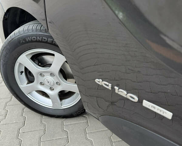 Черный Рено Трафик, объемом двигателя 1.6 л и пробегом 303 тыс. км за 14999 $, фото 17 на Automoto.ua