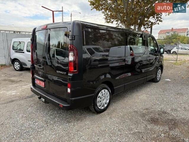 Черный Рено Трафик, объемом двигателя 1.6 л и пробегом 219 тыс. км за 19500 $, фото 8 на Automoto.ua
