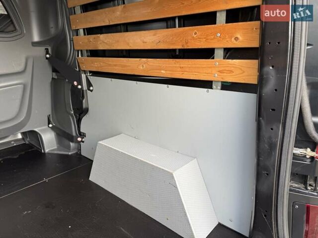 Черный Рено Трафик, объемом двигателя 1.6 л и пробегом 219 тыс. км за 19500 $, фото 61 на Automoto.ua