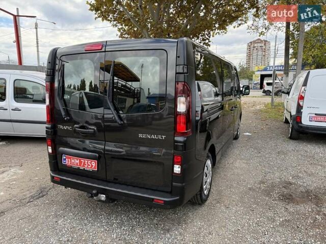 Черный Рено Трафик, объемом двигателя 1.6 л и пробегом 219 тыс. км за 19500 $, фото 9 на Automoto.ua
