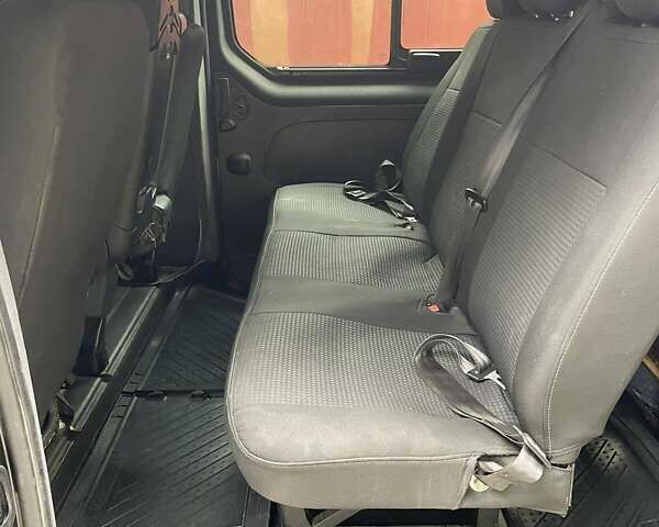 Черный Рено Трафик, объемом двигателя 1.6 л и пробегом 300 тыс. км за 15800 $, фото 6 на Automoto.ua