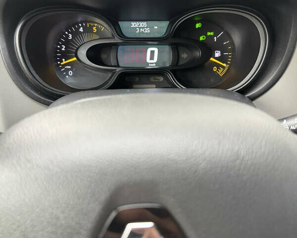 Черный Рено Трафик, объемом двигателя 1.6 л и пробегом 303 тыс. км за 14999 $, фото 34 на Automoto.ua