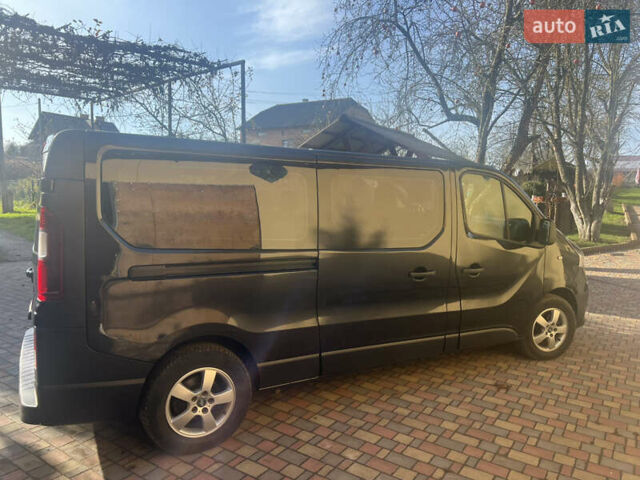 Чорний Рено Трафік, об'ємом двигуна 1.6 л та пробігом 231 тис. км за 15200 $, фото 3 на Automoto.ua