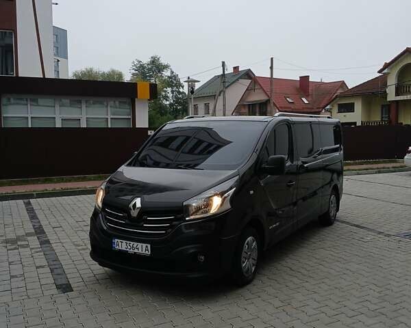 Черный Рено Трафик, объемом двигателя 1.6 л и пробегом 287 тыс. км за 13800 $, фото 5 на Automoto.ua