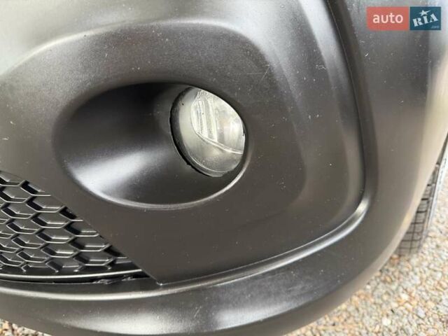 Черный Рено Трафик, объемом двигателя 1.6 л и пробегом 219 тыс. км за 19500 $, фото 14 на Automoto.ua