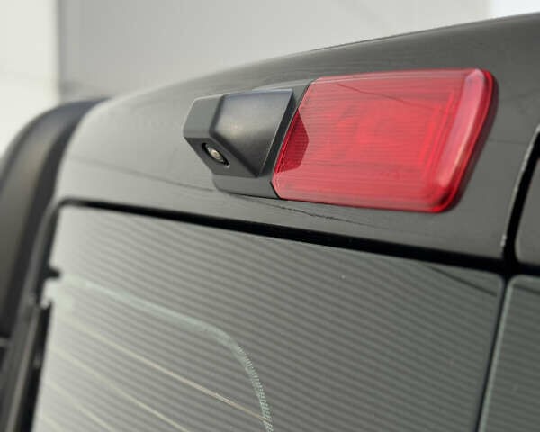 Черный Рено Трафик, объемом двигателя 1.6 л и пробегом 303 тыс. км за 14999 $, фото 26 на Automoto.ua