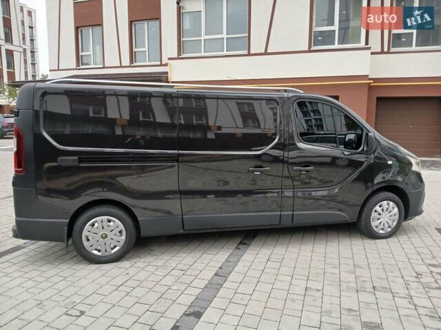 Черный Рено Трафик, объемом двигателя 1.6 л и пробегом 287 тыс. км за 13800 $, фото 3 на Automoto.ua