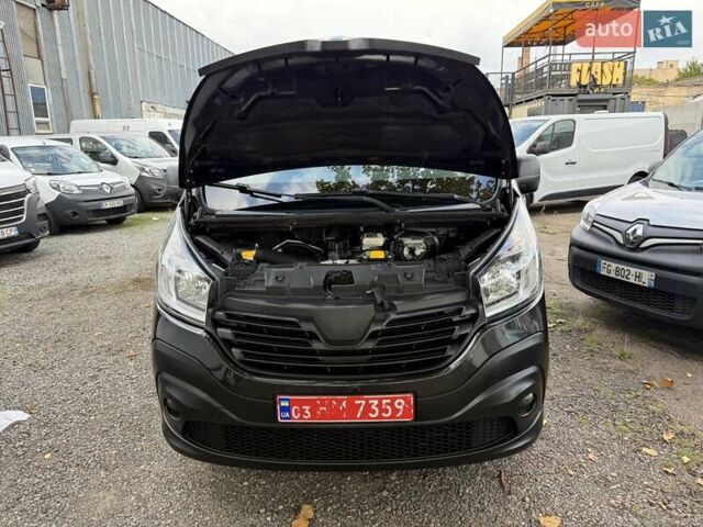 Черный Рено Трафик, объемом двигателя 1.6 л и пробегом 219 тыс. км за 19500 $, фото 71 на Automoto.ua