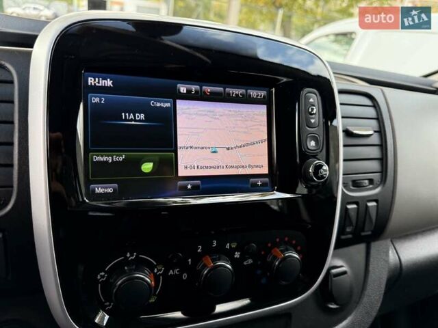 Черный Рено Трафик, объемом двигателя 1.6 л и пробегом 219 тыс. км за 19500 $, фото 30 на Automoto.ua