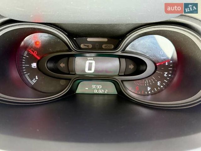 Черный Рено Трафик, объемом двигателя 1.6 л и пробегом 212 тыс. км за 13800 $, фото 11 на Automoto.ua