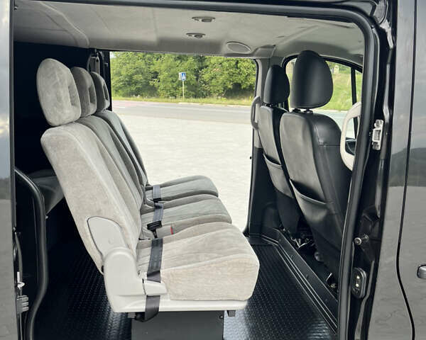 Черный Рено Трафик, объемом двигателя 1.6 л и пробегом 280 тыс. км за 13800 $, фото 8 на Automoto.ua