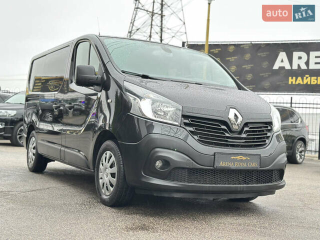 Черный Рено Трафик, объемом двигателя 1.6 л и пробегом 214 тыс. км за 16300 $, фото 8 на Automoto.ua