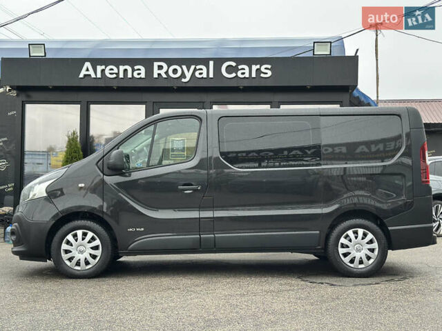 Черный Рено Трафик, объемом двигателя 1.6 л и пробегом 214 тыс. км за 16300 $, фото 4 на Automoto.ua