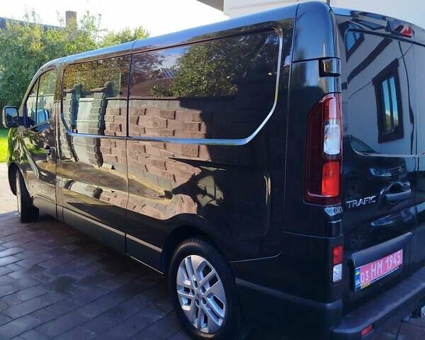 Черный Рено Трафик, объемом двигателя 1.6 л и пробегом 172 тыс. км за 17800 $, фото 25 на Automoto.ua