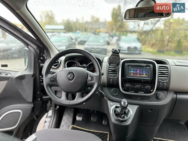 Черный Рено Трафик, объемом двигателя 1.6 л и пробегом 214 тыс. км за 16300 $, фото 18 на Automoto.ua