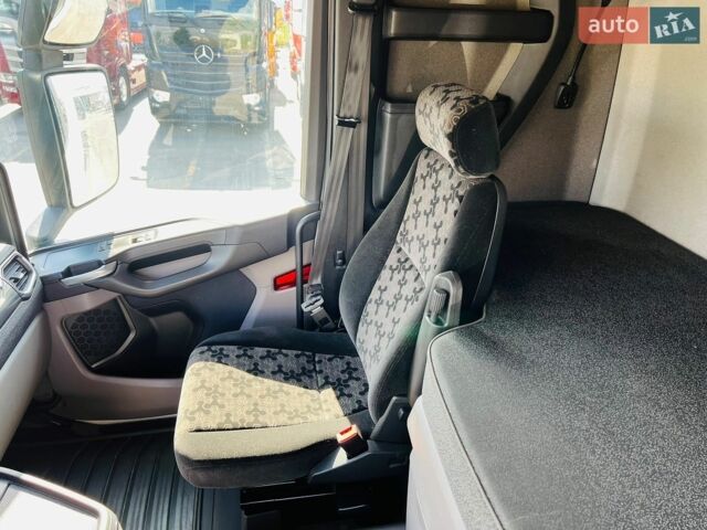Черный Рено Трафик, объемом двигателя 1.6 л и пробегом 258 тыс. км за 17500 $, фото 24 на Automoto.ua