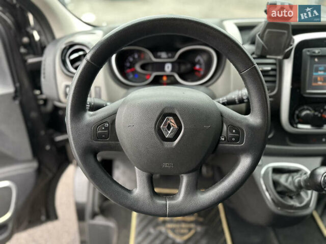 Черный Рено Трафик, объемом двигателя 1.6 л и пробегом 214 тыс. км за 16300 $, фото 22 на Automoto.ua