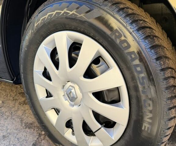 Чорний Рено Трафік, об'ємом двигуна 1.6 л та пробігом 297 тис. км за 18650 $, фото 14 на Automoto.ua