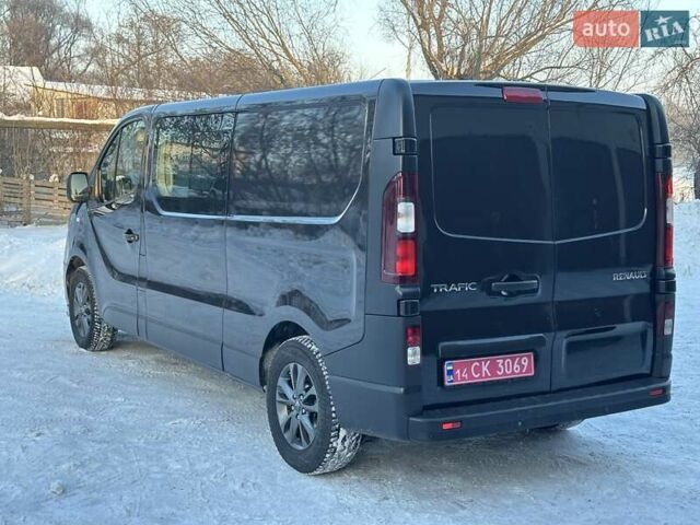 Черный Рено Трафик, объемом двигателя 1.6 л и пробегом 258 тыс. км за 18500 $, фото 21 на Automoto.ua